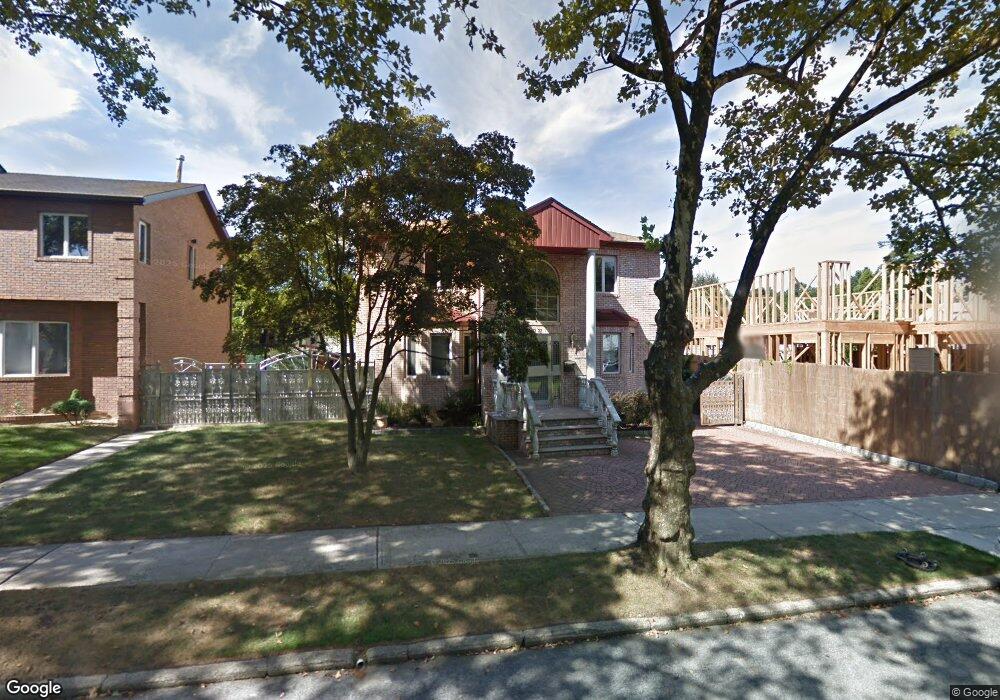 8222 189th St, Hollis, NY 11423 - photo 1