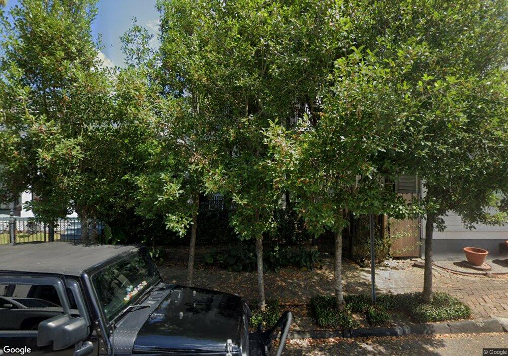 1017 3rd St, New Orleans, LA 70130 - photo 1