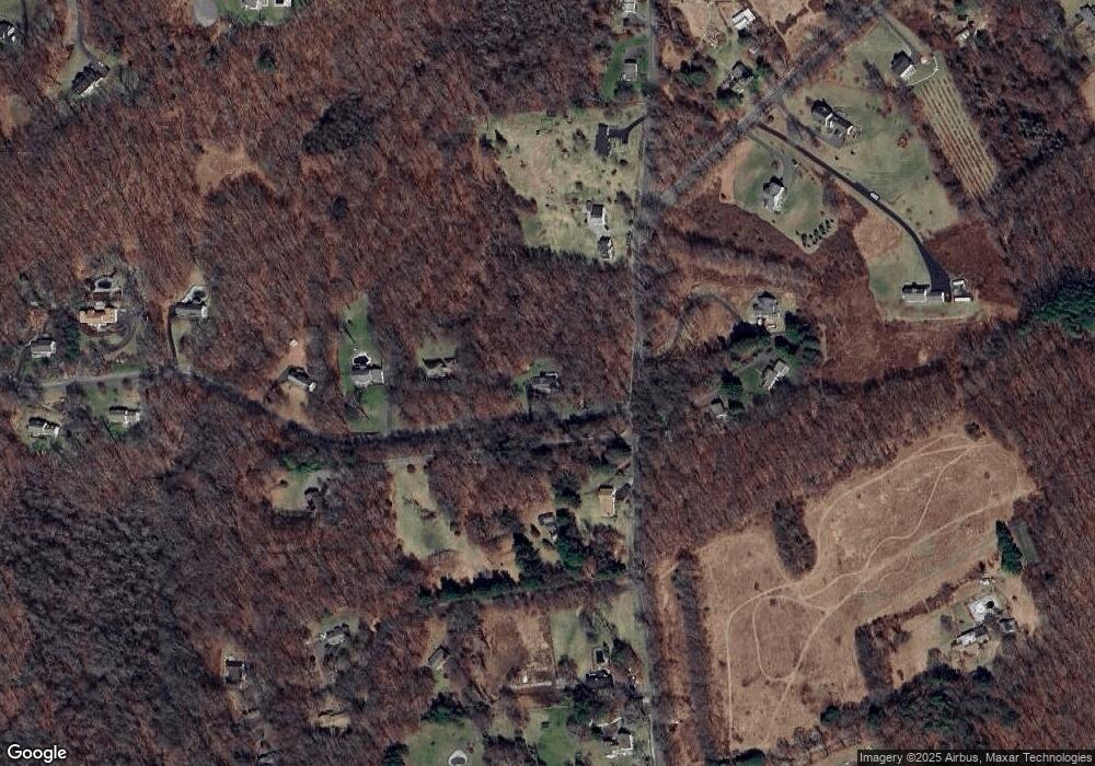 2 Split Rock Rd, Newtown, CT 06470 - photo 1