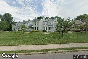 15 Pond View Dr, Plainsboro, NJ 08536