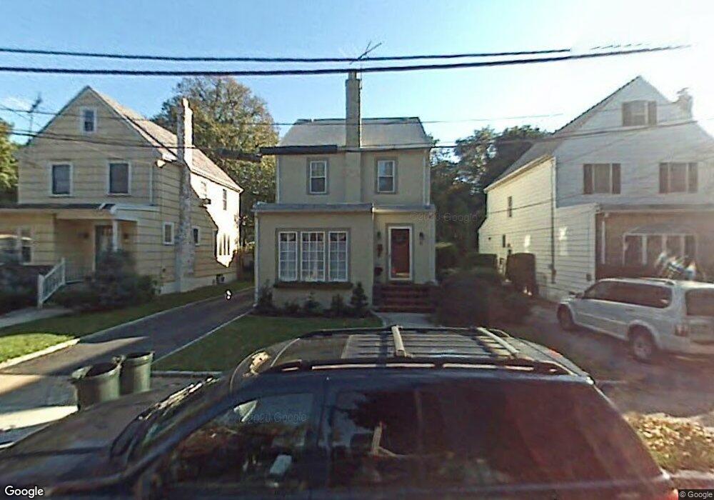 15 York Place, Williston Park, NY 11596 - photo 1