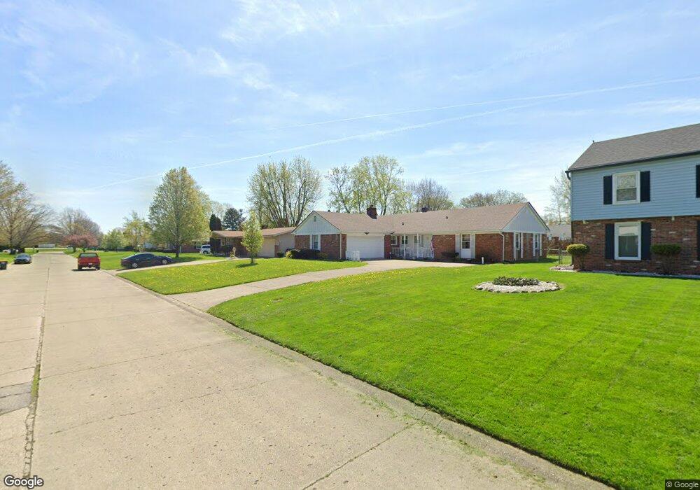 3211 Meadowcrest Dr, Anderson, IN 46011 - photo 1