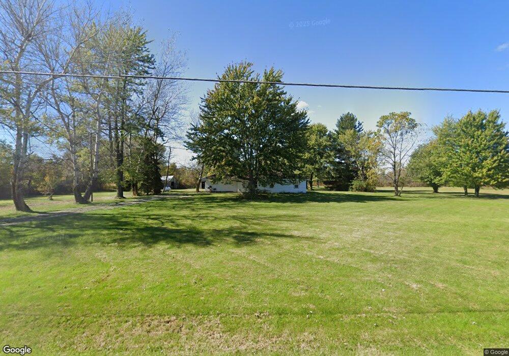 2930 Schooler Rd, Lima, OH 45806 - photo 1