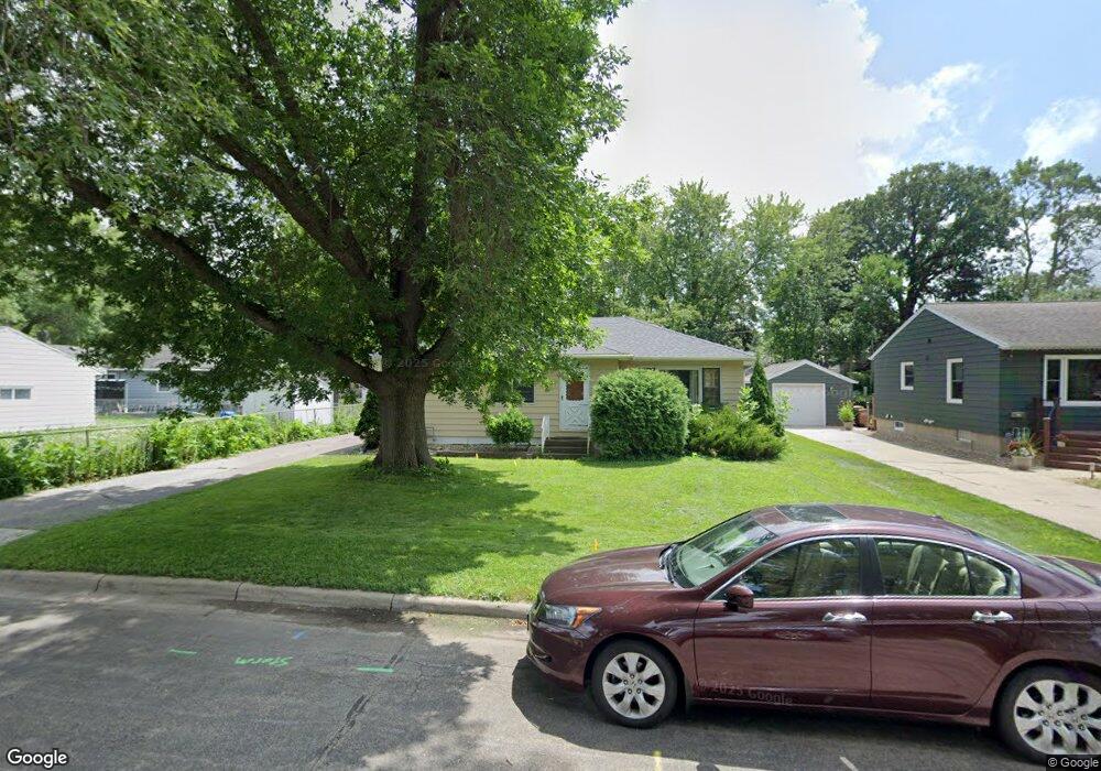 320 Burr Oak Dr, Albert Lea, MN 56007 - photo 1