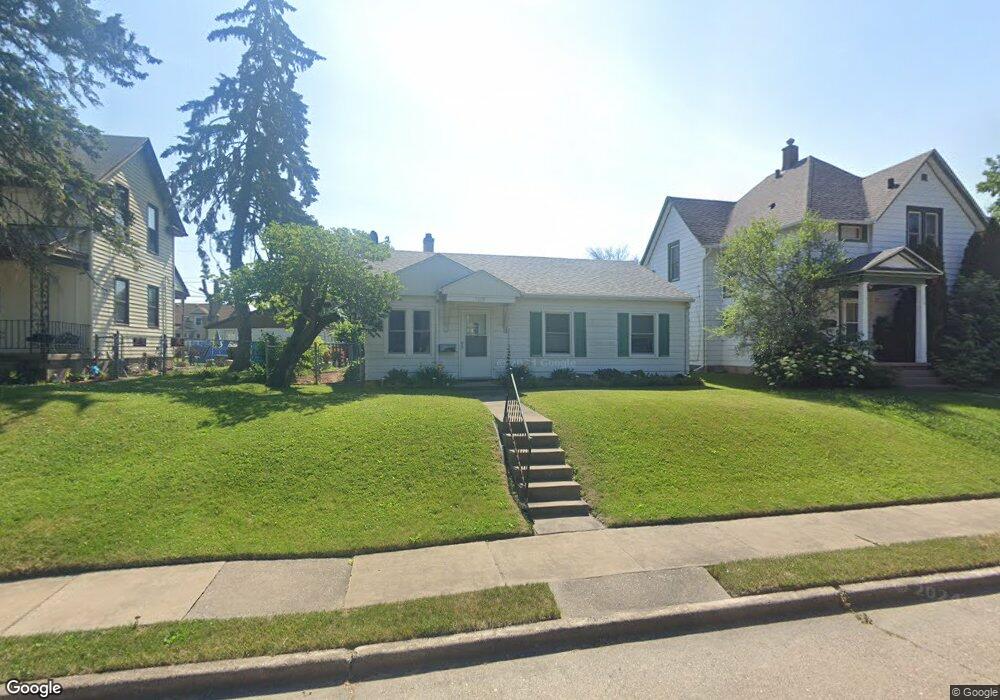 1319 Davie St, Davenport, IA 52804 - photo 1