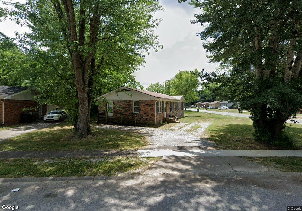 526 Westwood Dr, Hopkinsville, KY 42240 - photo 1