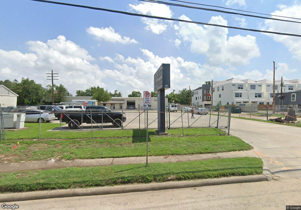 701 W Cavalcade St, Houston, TX 77009 - photo 1