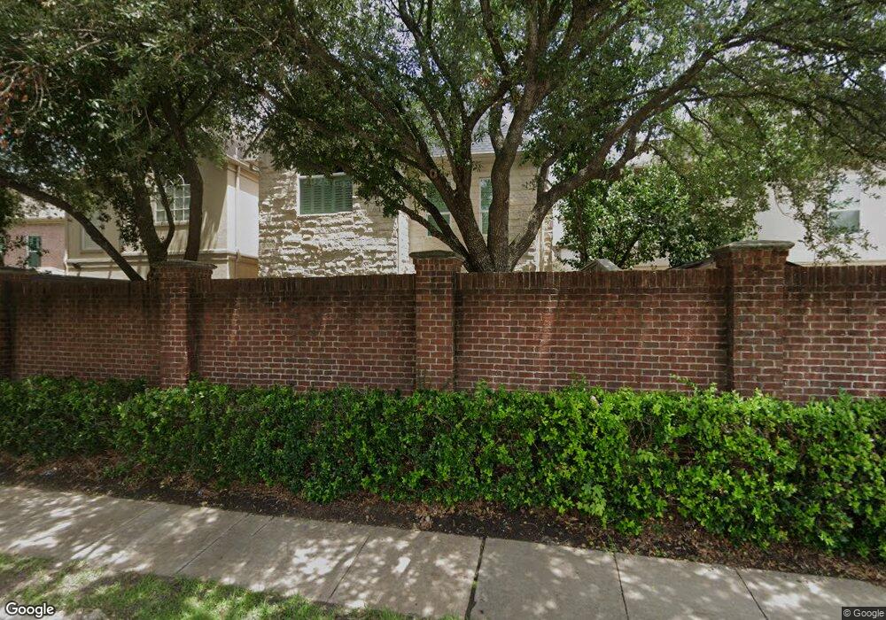 1402 E Hilshire Park Dr, Houston, TX 77055 - photo 1
