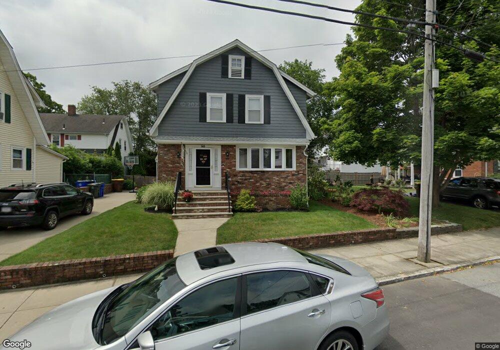 565 Weetamoe St, Fall River, MA 02720 - photo 1