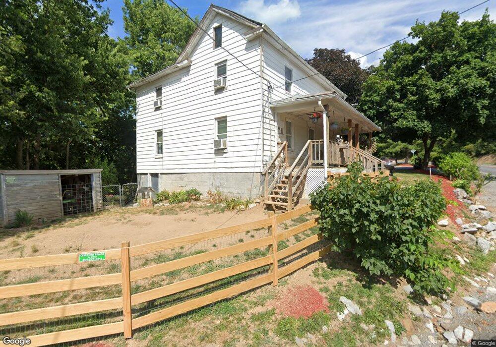 889 Giles Mill Rd, Bunker Hill, WV 25413 - photo 1