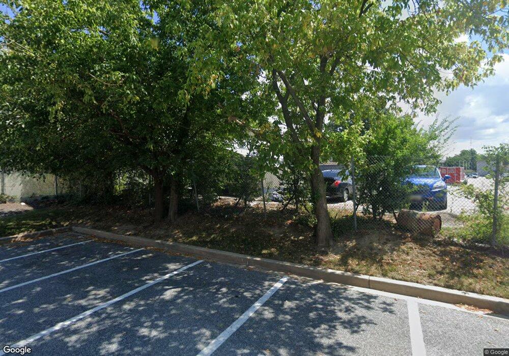 700 Kenilworth Dr, Baltimore, MD 21204 - photo 1