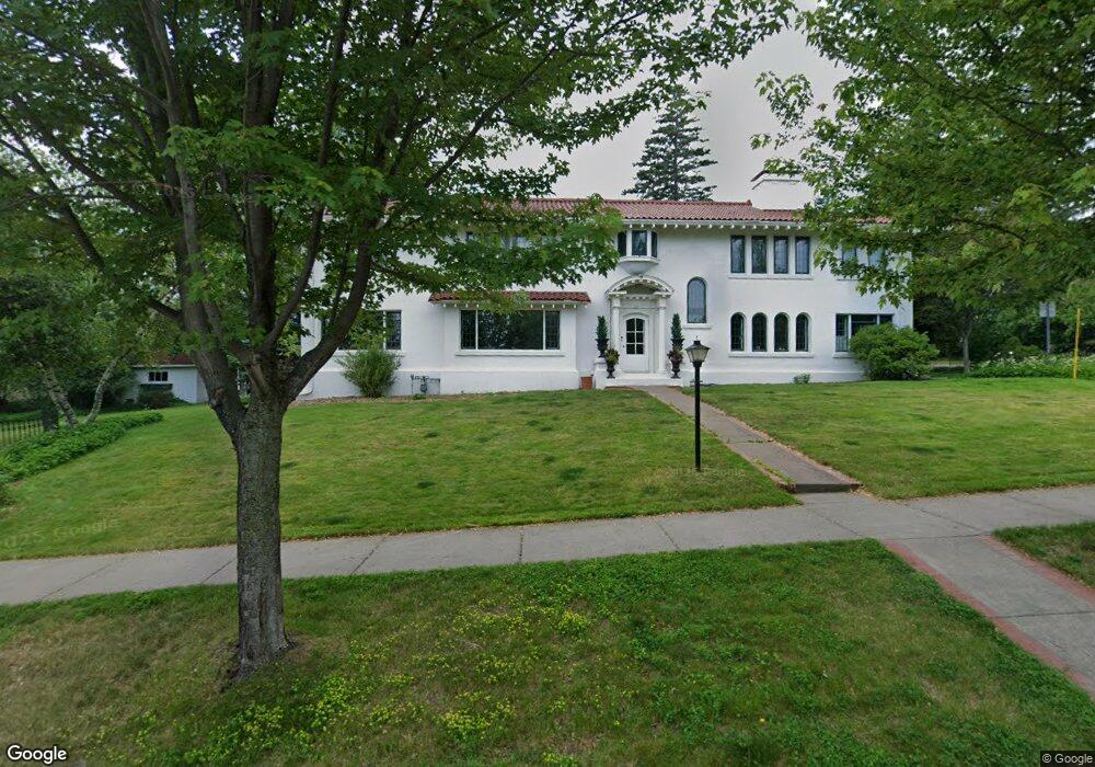 711 Irving Place, Duluth, MN 55812 - photo 1