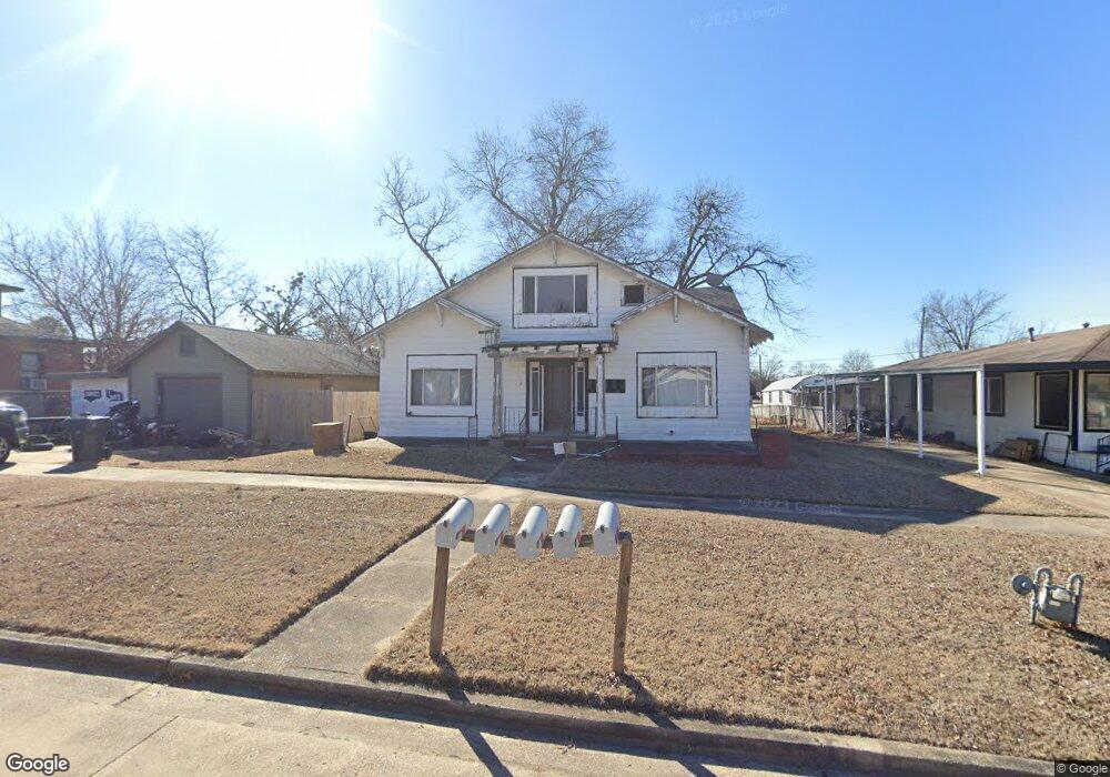 213 W 5th St, Claremore, OK 74017 - photo 1