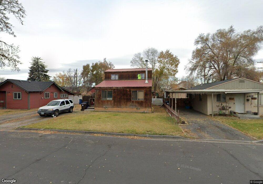 123 SW 3rd St, Redmond, OR 97756 - photo 1