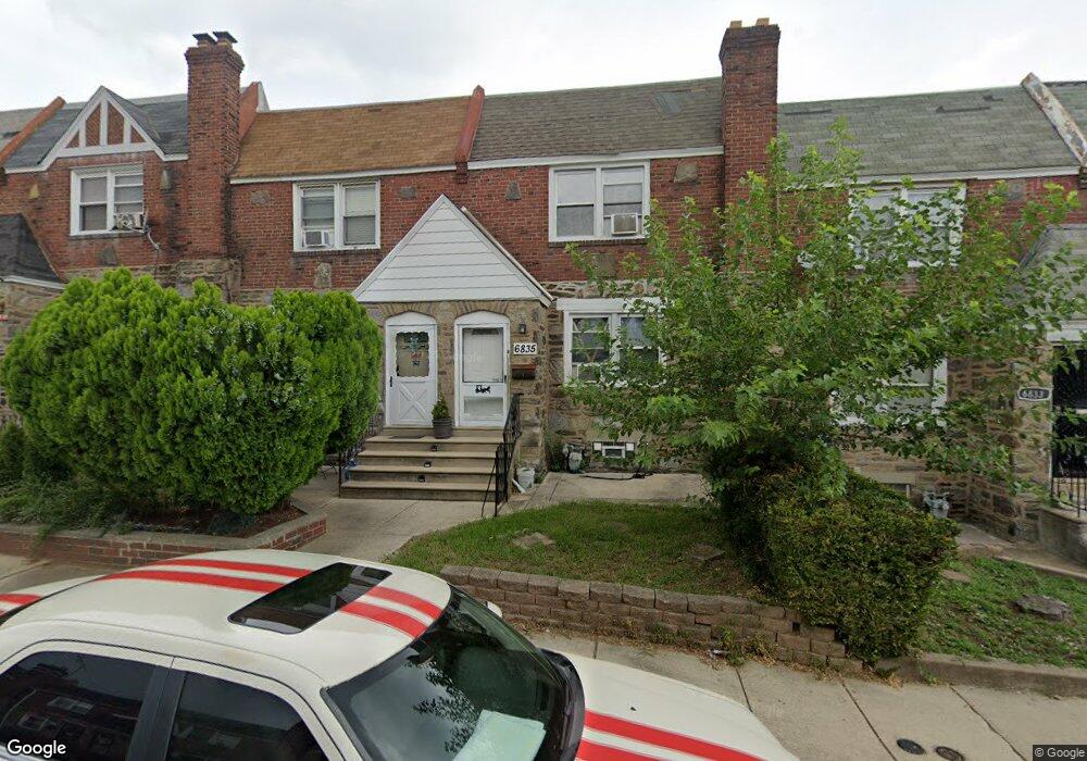 6837 Clover Ln, Upper Darby, PA 19082 - photo 1