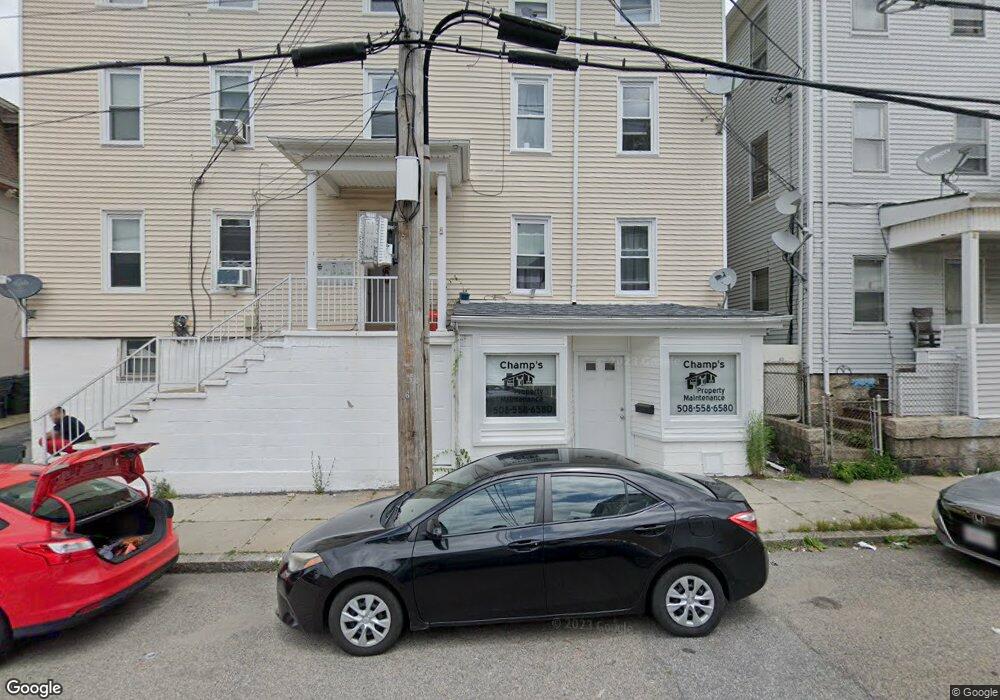 108 Hamlet St unit 2E, Fall River, MA 02724 - photo 1