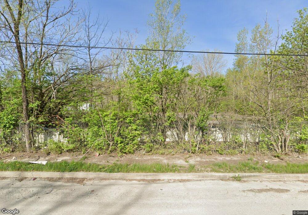 207 Sycamore St, Anderson, IN 46016 - photo 1