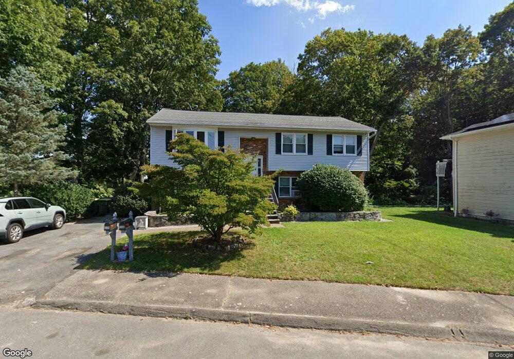 146 Madera Dr, Waterbury, CT 06704 - photo 1