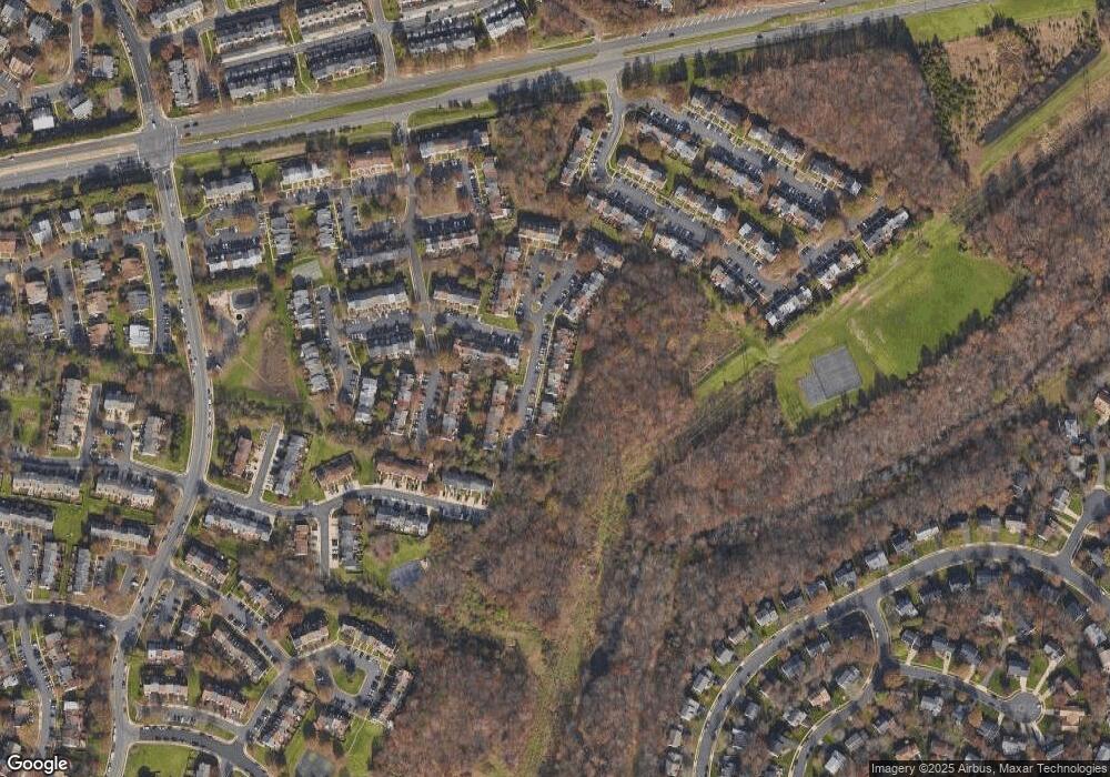 13910 Gunners Place, Centreville, VA 20121 - photo 1