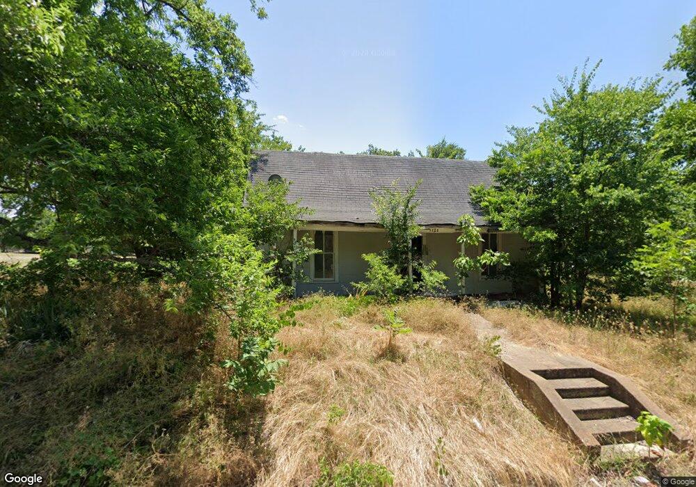 1121 W 7th St, Bonham, TX 75418 - photo 1