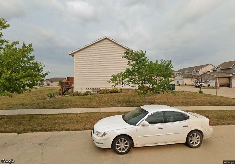 2930 Samuel Ct SW, Cedar Rapids, IA 52404 - photo 1
