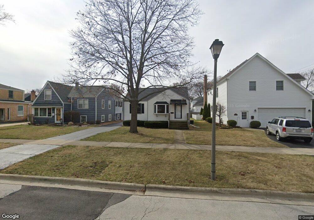 892 S Hillside Ave, Elmhurst, IL 60126 - photo 1