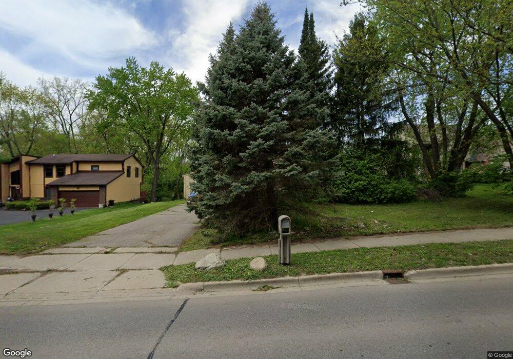 2600 Lahser Rd, Bloomfield Hills, MI 48302 - photo 1