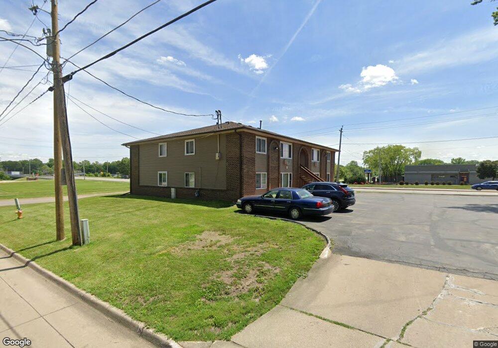 3274 E Euclid Ave, Des Moines, IA 50317 - photo 1