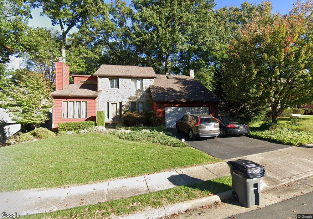 11124 Timberhead Ln, Reston, VA 20191 - photo 1