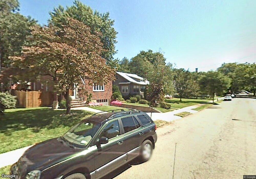 243 Locust Ave, Staten Island, NY 10306 - photo 1