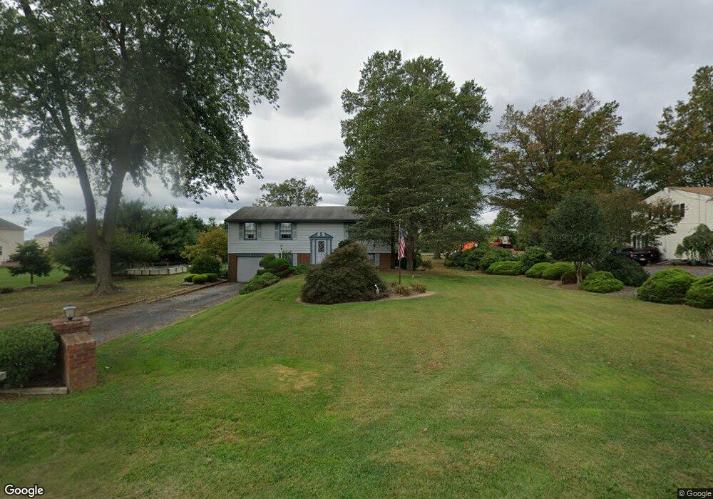 1063 Hedding Rd, Columbus, NJ 08022 - photo 1