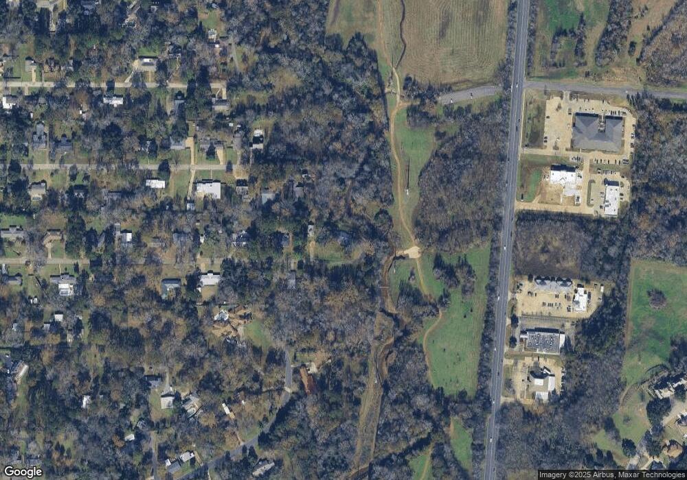 1007 Sarah Anne St, Nacogdoches, TX 75965 - photo 1