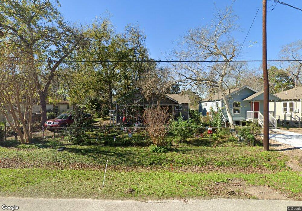 4517 Leffingwell St, Houston, TX 77026 - photo 1