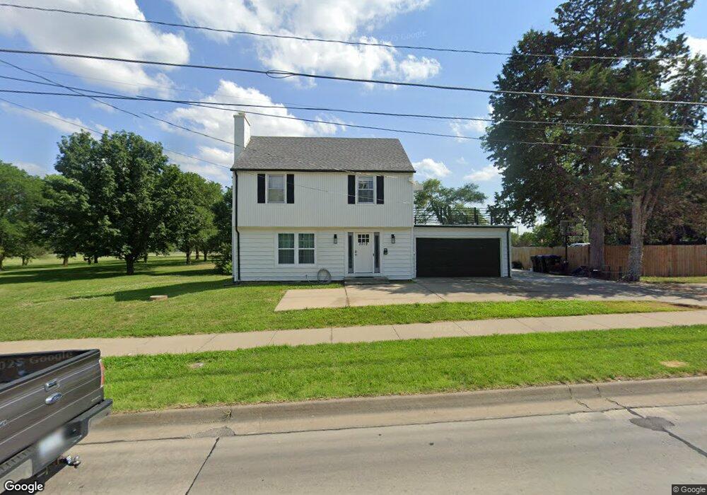 3019 SW 21st St, Topeka, KS 66604 - photo 1