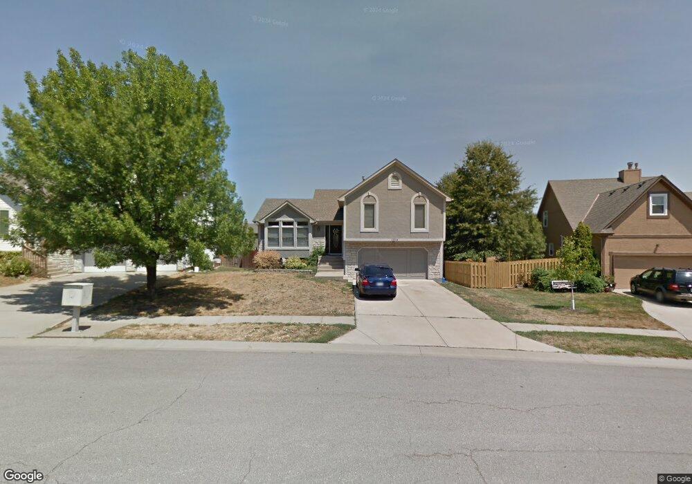 21206 W 56th St, Shawnee, KS 66218 - photo 1