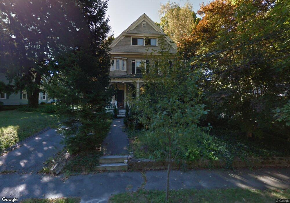 20 Lawrence St, Wakefield, MA 01880 - photo 1