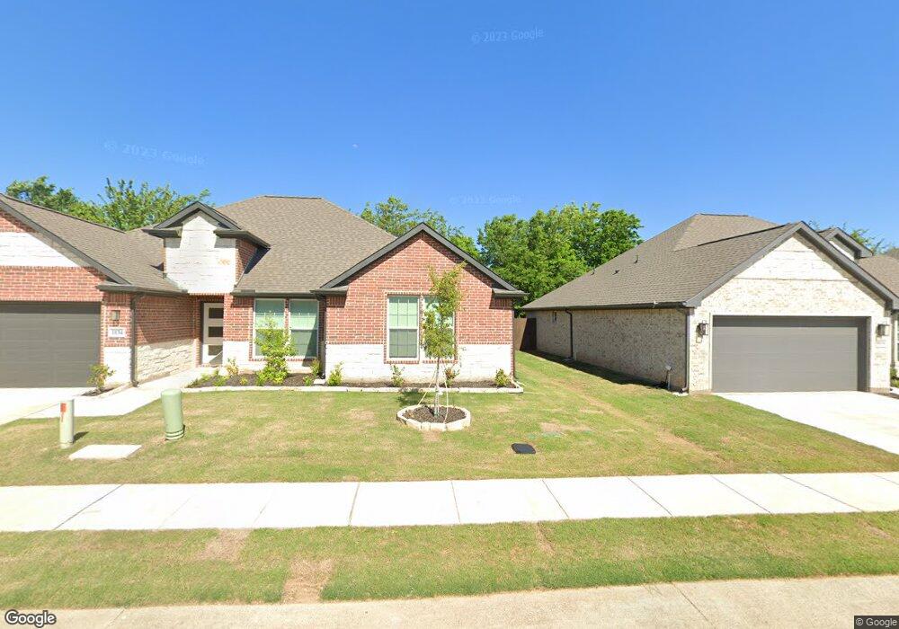 1134 Vintage Ave, Gainesville, TX 76240 - photo 1