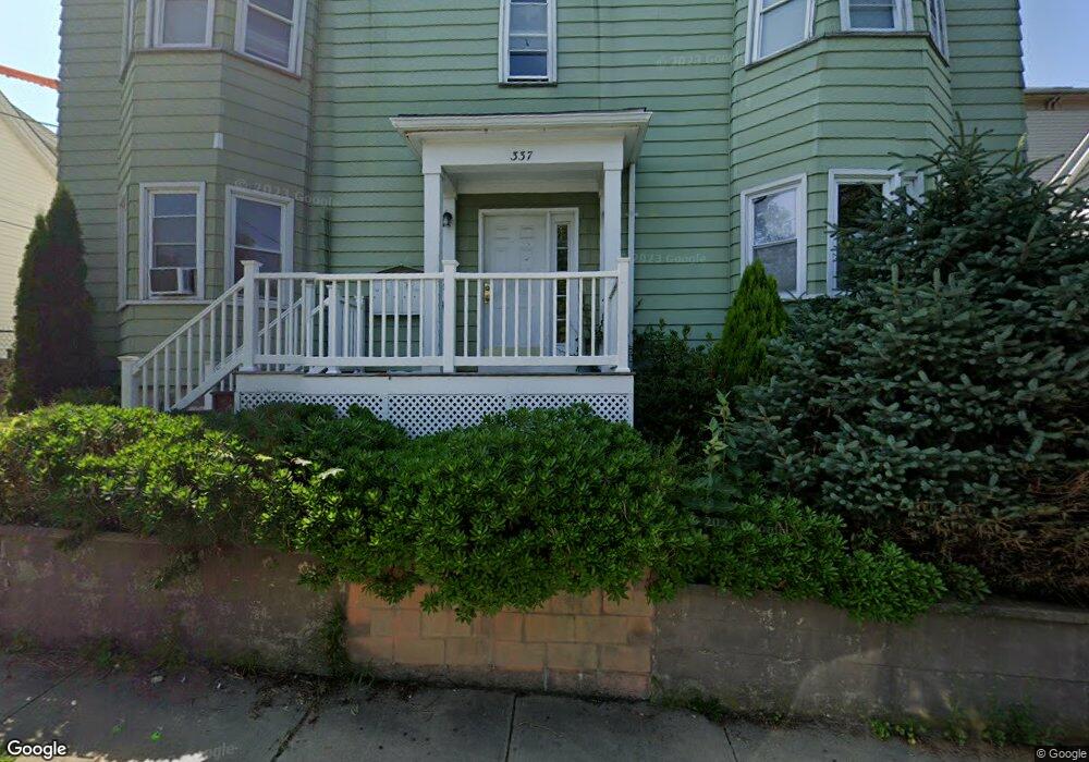 337 Hartwell St unit 1 South, Fall River, MA 02721 - photo 1