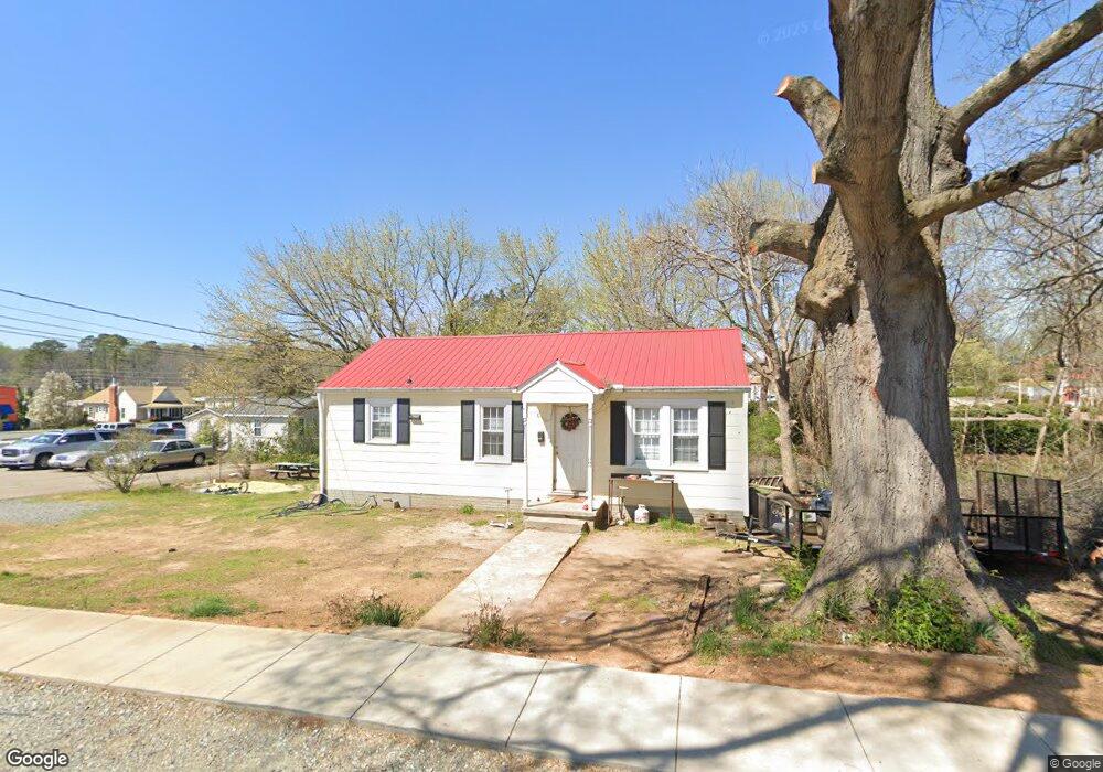 114 E 4th St, Siler City, NC 27344 - photo 1