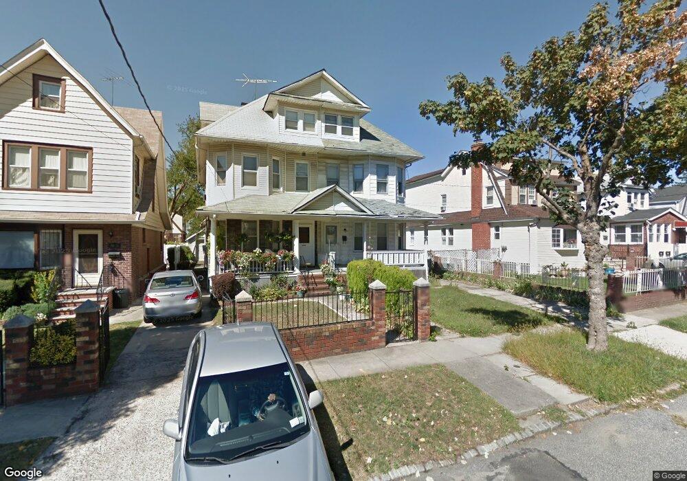 19619 89th Rd, Hollis, NY 11423 - photo 1