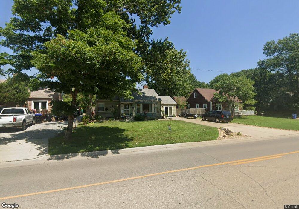 2506 SW 10th Ave, Topeka, KS 66604 - photo 1