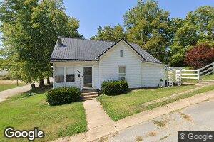 315 S 8th St, Louisiana, MO 63353