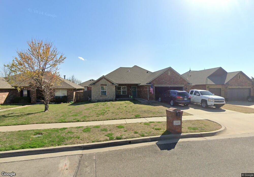 2208 SE 5th St, Moore, OK 73160 - photo 1