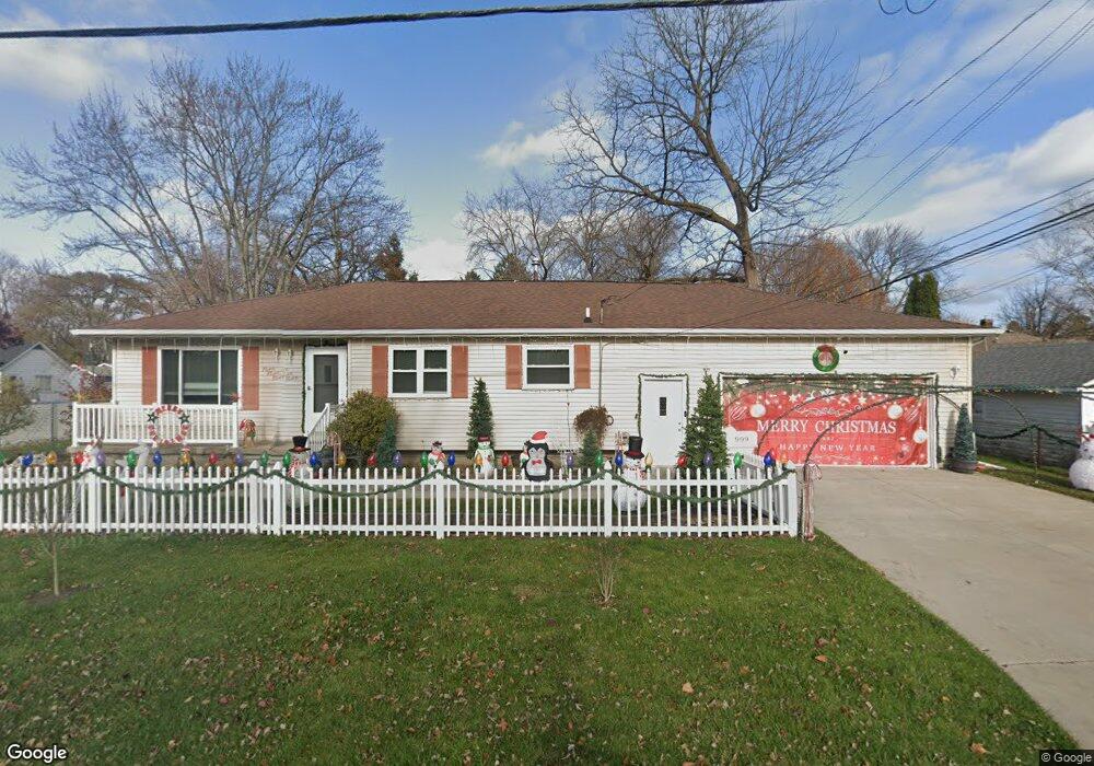 999 Riverview St, Port Huron, MI 48060 - photo 1