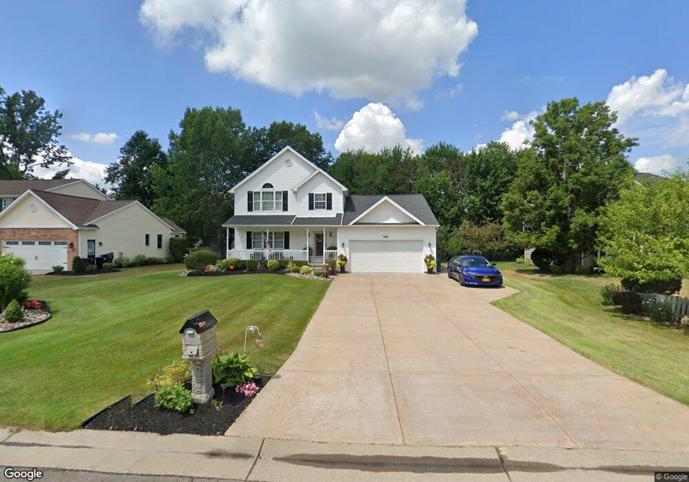 7290 Erica Ln, North Tonawanda, NY 14120 - photo 1