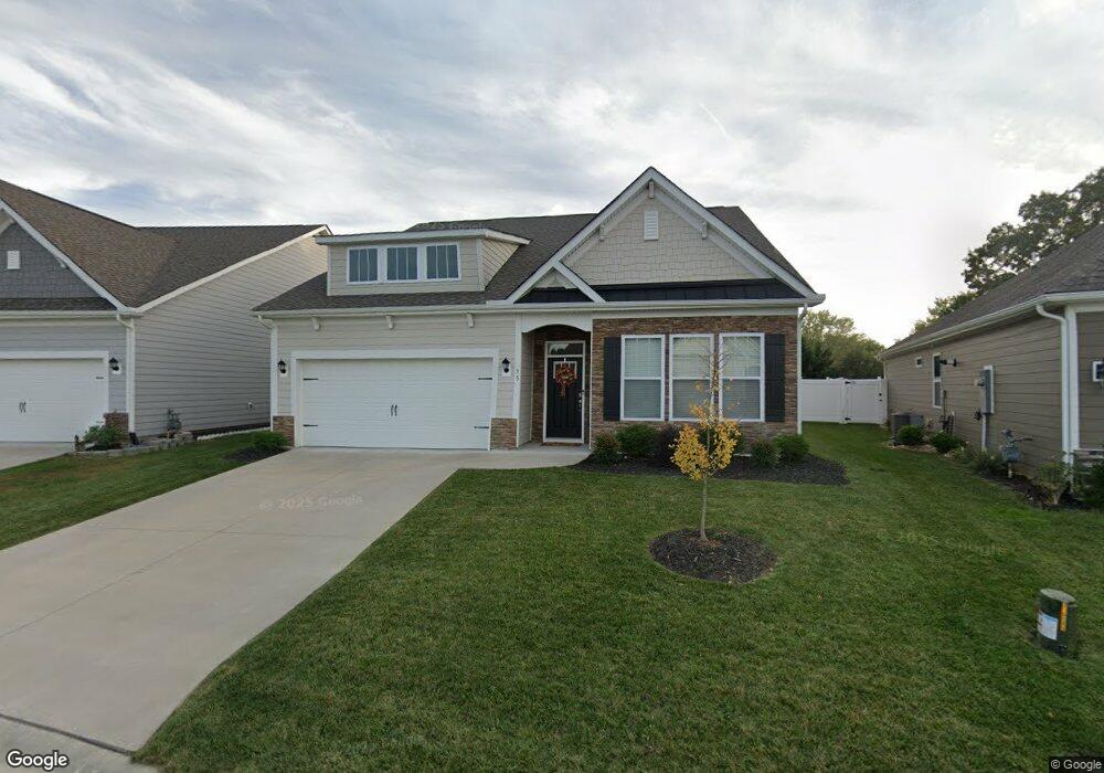 55 Fox Cove Rd, Hendersonville, NC 28792 - photo 1