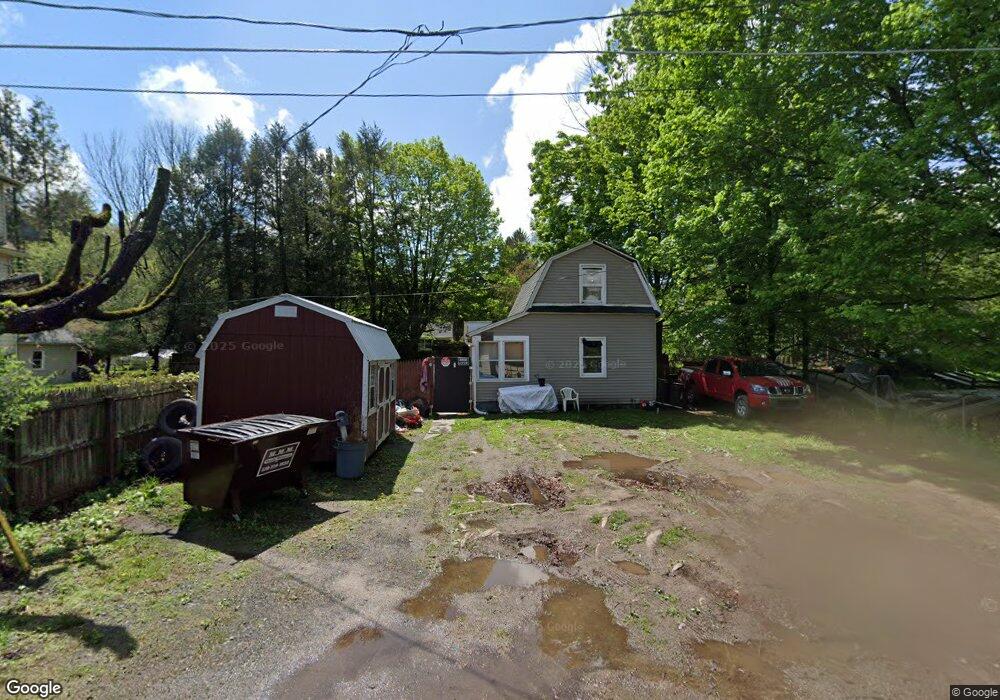 206 Eade Ave, Hawley, PA 18428 - photo 1