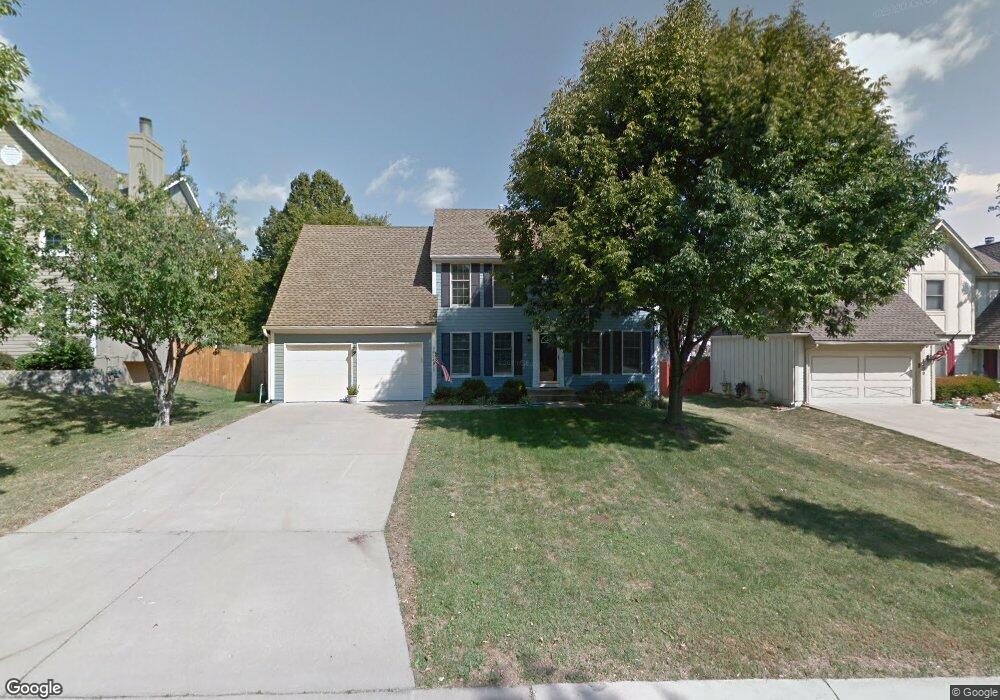 8305 Twilight Ln, Lenexa, KS 66219 - photo 1