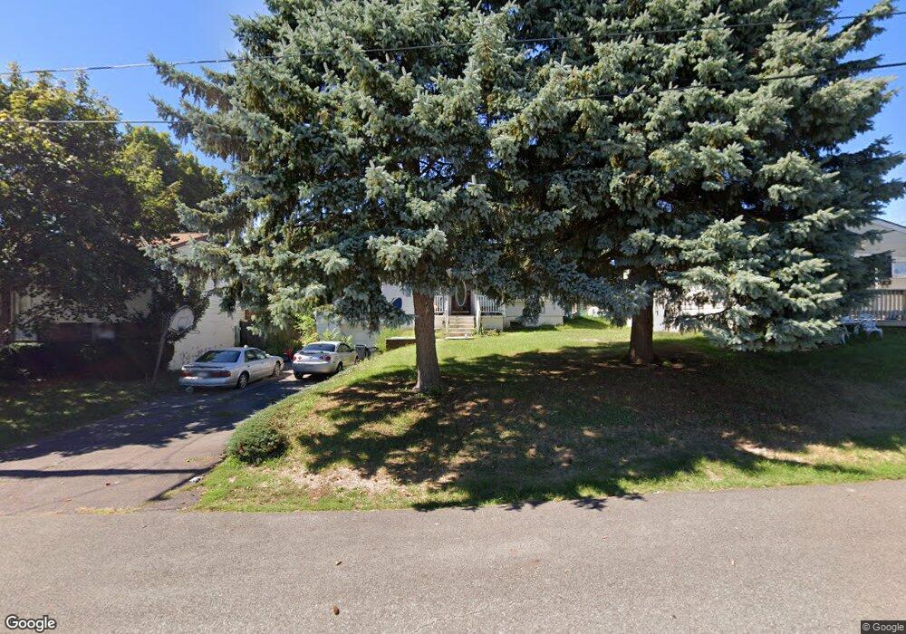 404 Lincoln St, Taylor, PA 18517 - photo 1