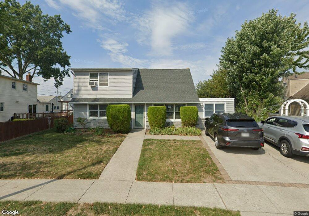 3853 Avoca Ave, Bethpage, NY 11714 - photo 1